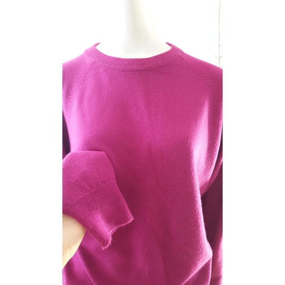 🔖Fuchsia |Crew Neck|Long Sleeve|Lightweight Knit Top - Picture 4 of 8